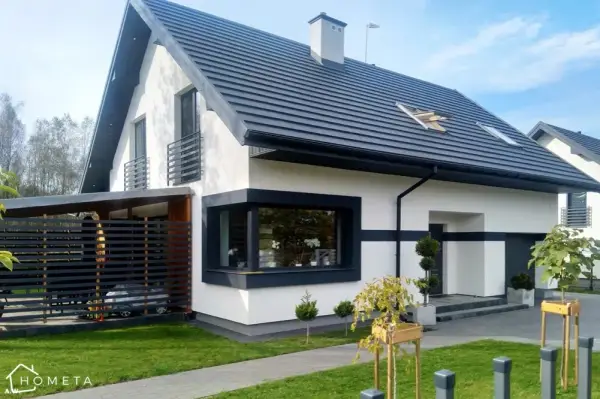 Elewacja biała z grafitem: elegancki i nowoczesny design domu